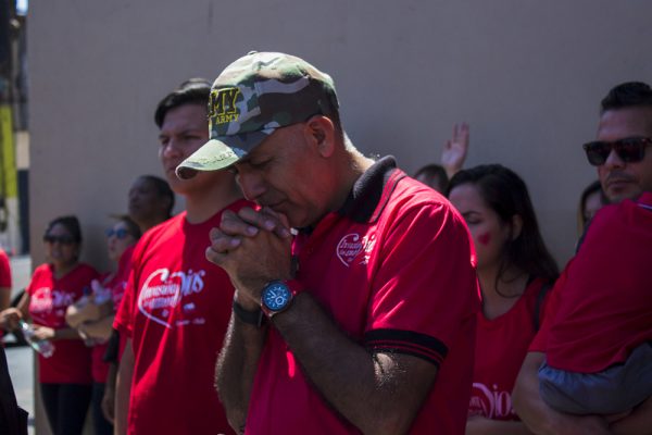 Nos rendimos al Padre Eterno